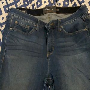 Torrid 14xt sky high skinny